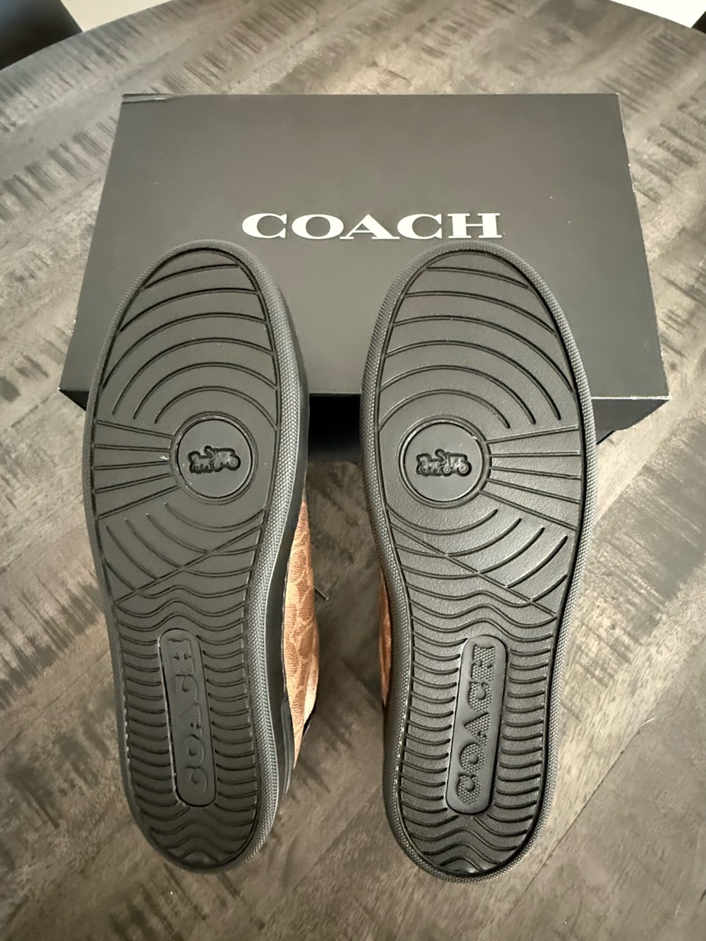 COACH Men's Brown and Black Signature Low-Top Sneakers - Picture 3 of 8